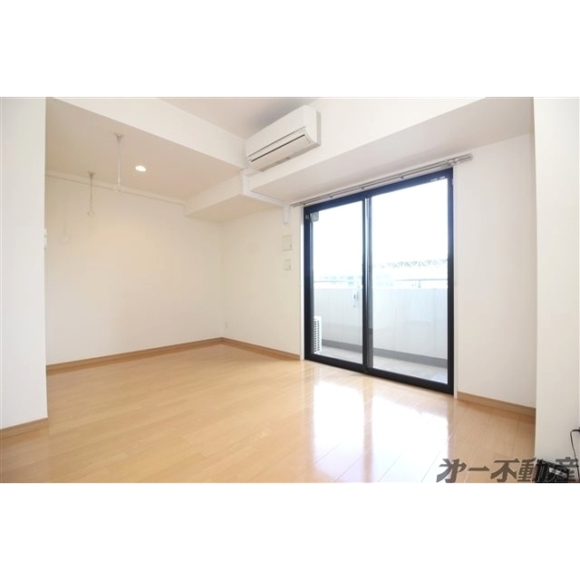 建物外観　洋室