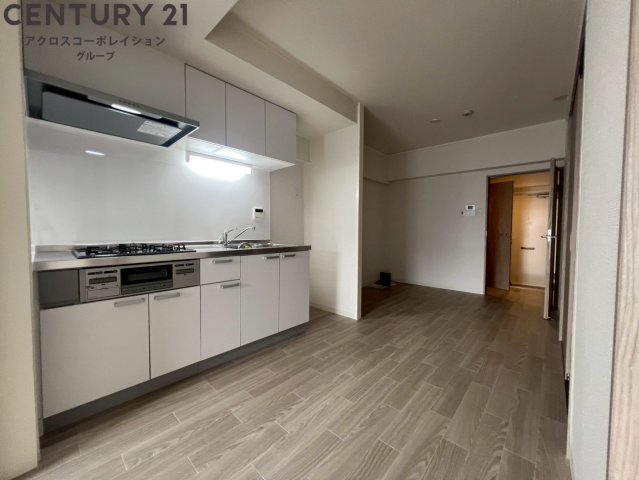 居室・リビング　床色が明るくて綺麗です♪