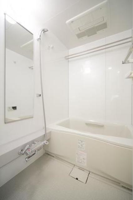 バス・シャワールーム　※写真は同タイプ住戸です。