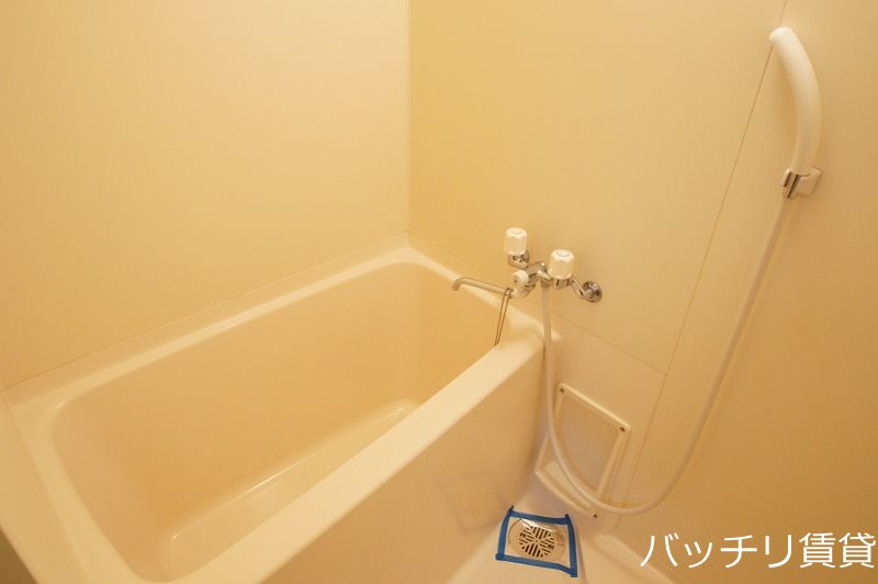 バス・シャワールーム　別号室写真の為現況を優先致します