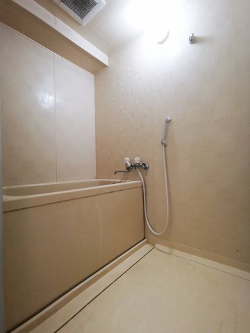 バス・シャワールーム　別号室の画像です。ご参考下さい