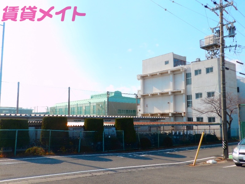 中学校　川越町立川越中学校（中学校）まで1577m