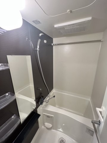 バス・シャワールーム　※同タイプの他部屋写真参考