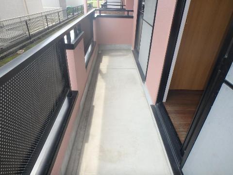 バルコニー　ベランダ