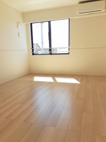 居室・リビング　使いやすい居間です