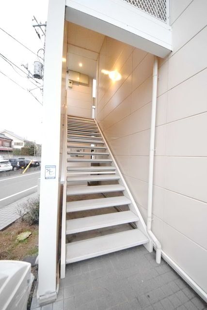 エントランス　外観、共用部分