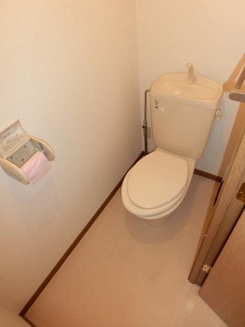 トイレ　※別号室参考写真です