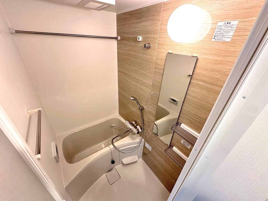 バス・シャワールーム　バス