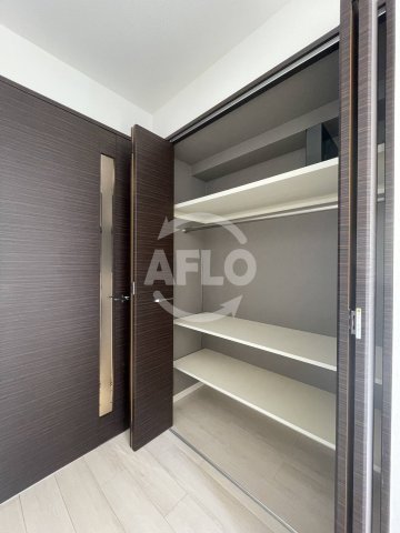 収納　カスタリアタワー肥後橋　クローゼット