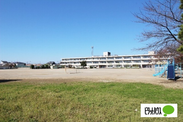 小学校　伊勢崎市立あずま南小学校（小学校）まで1435m