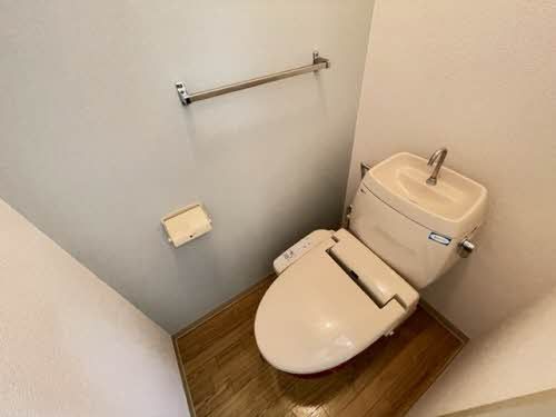 トイレ　洗浄機能付便座