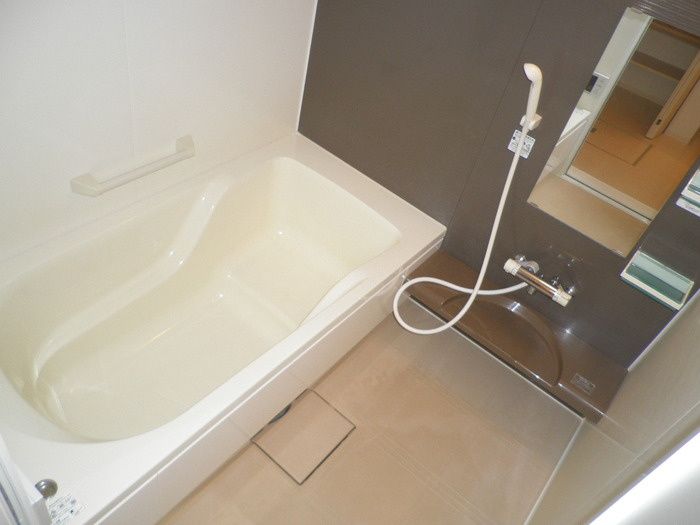 バス・シャワールーム　☆ゆったりくつろげるお風呂☆