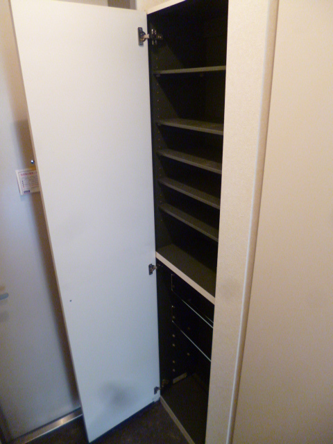 玄関　シューズクローク