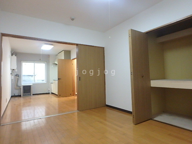 セキュリティ　内装