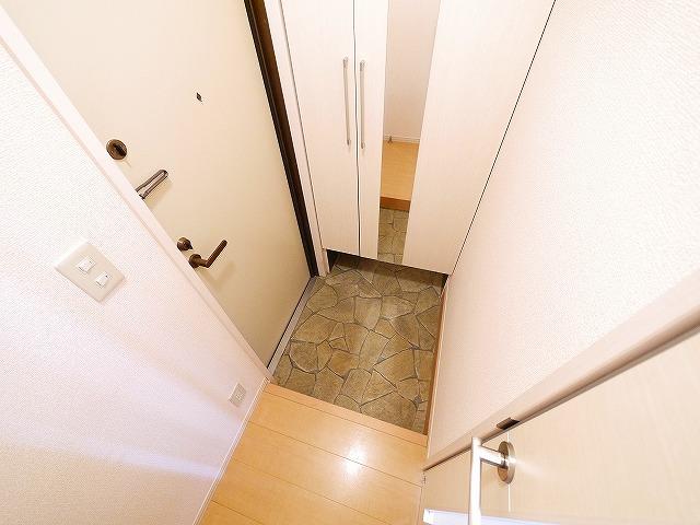 玄関　ゆったりとした玄関です
