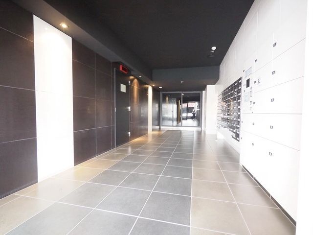 エントランス　エントランス