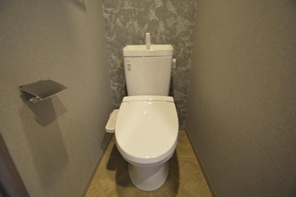 トイレ　シャワー付トイレ