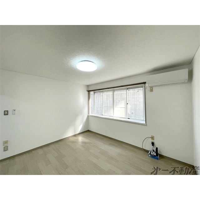 建物外観　洋室