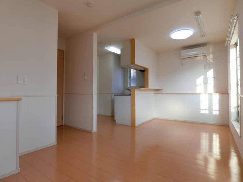 居室・リビング　図面と現状に相違がある場合には現状を優先