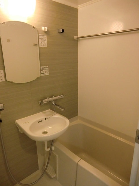 バス・シャワールーム　バスルーム