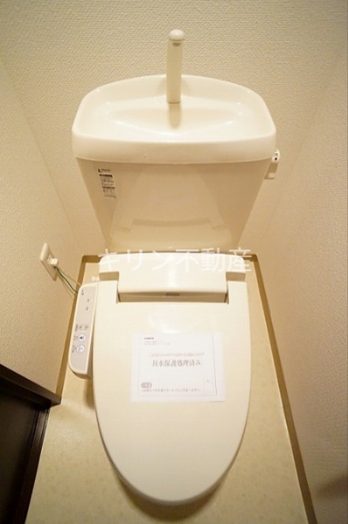 トイレ　同建会社同モデル