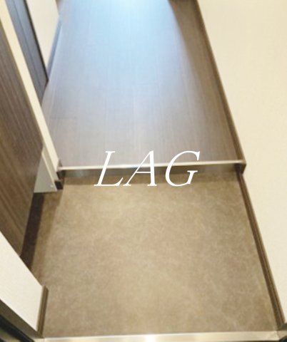 玄関　玄関です。