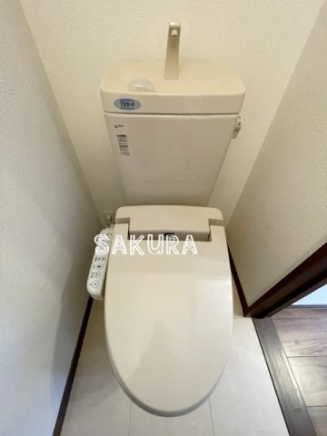 トイレ　嬉しい温水洗浄便座♪