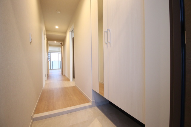 玄関　※別室の参考写真の為、現況優先です。