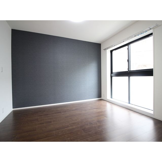 居室・リビング　☆明るい居間☆