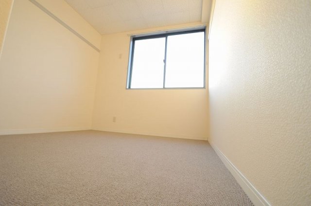 居室・リビング　こちらのリビングで趣味の時間をお楽しみください