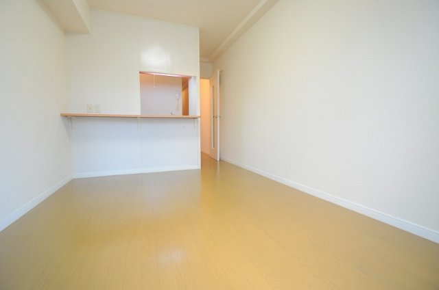 居室・リビング　ゆったり過ごせる居間です