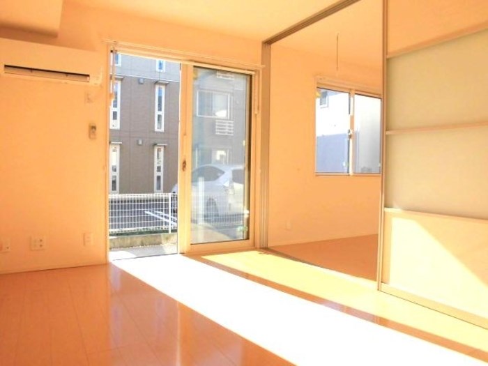 居室・リビング　※写真は同建物別のお部屋のものです。