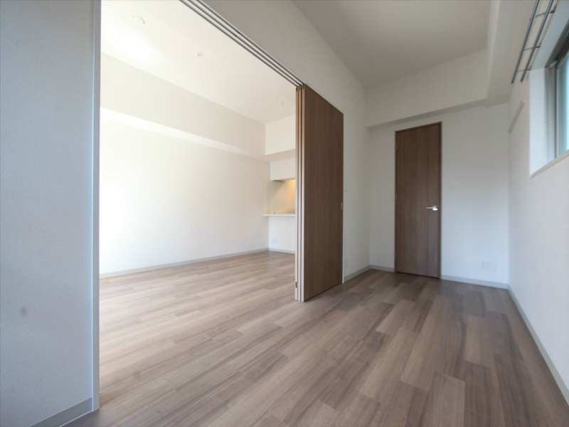 その他部屋・スペース　ＬＤＫ12.7帖　洋室6帖　つなげても仕切っても使えます