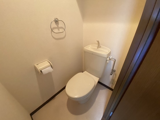 トイレ　※別部屋の写真です