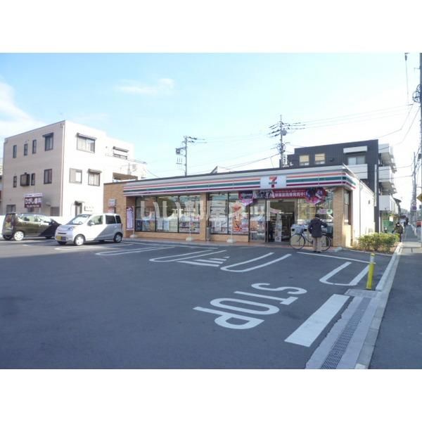 コンビニ　セブンイレブン新松戸ゆりのき通り店（コンビニ）まで444m