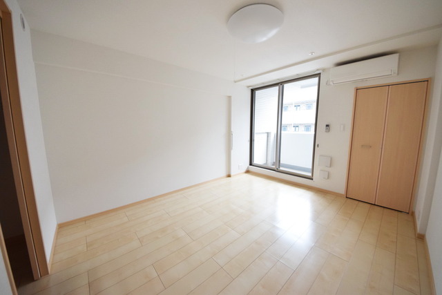 居室・リビング　☆光の入る明るいお部屋☆