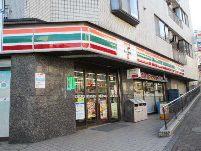 コンビニ　セブンイレブン北区東十条駅前店（コンビニ）まで91m