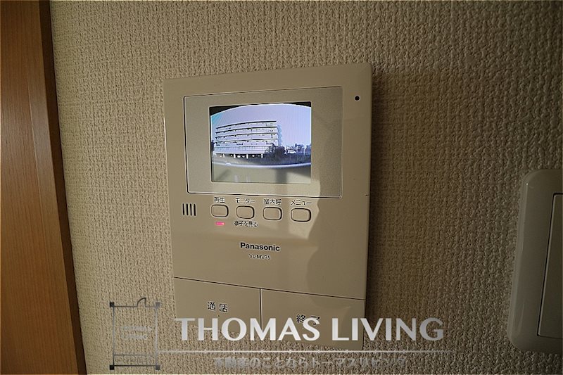 セキュリティ　モニターインターフォン付きでセキュリティ面も安心ですね。