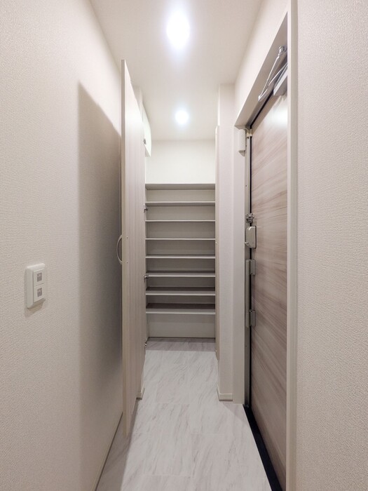 玄関　☆広々とした玄関☆