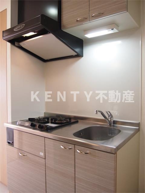 キッチン　コンパクトなキッチンで掃除もラクラク