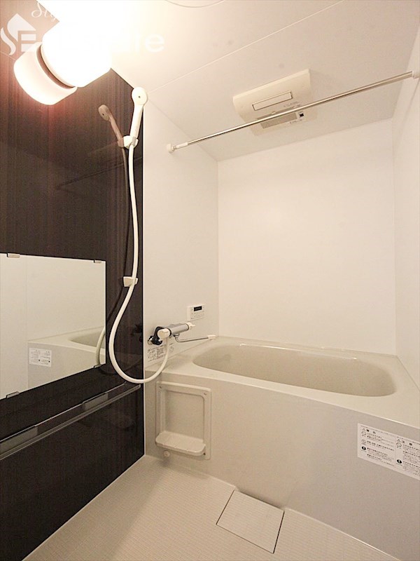 バス・シャワールーム　バスルーム