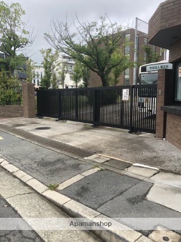 中学校　履正社学園豊中中学校（中学校）まで677m