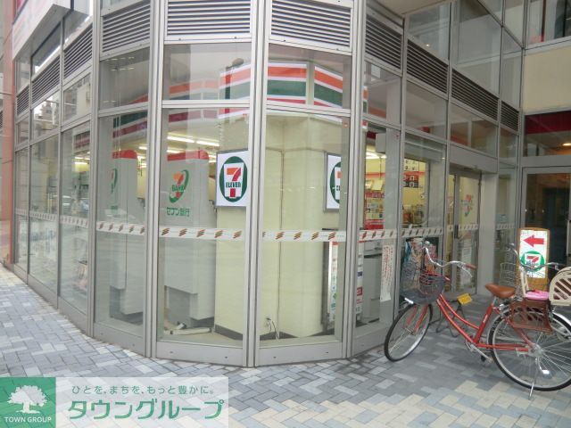 コンビニ　セブンイレブン船橋本町1丁目店（コンビニ）まで390m