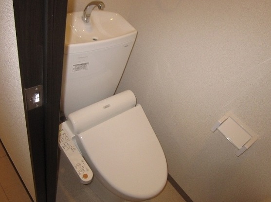 トイレ　温水洗浄便座♪