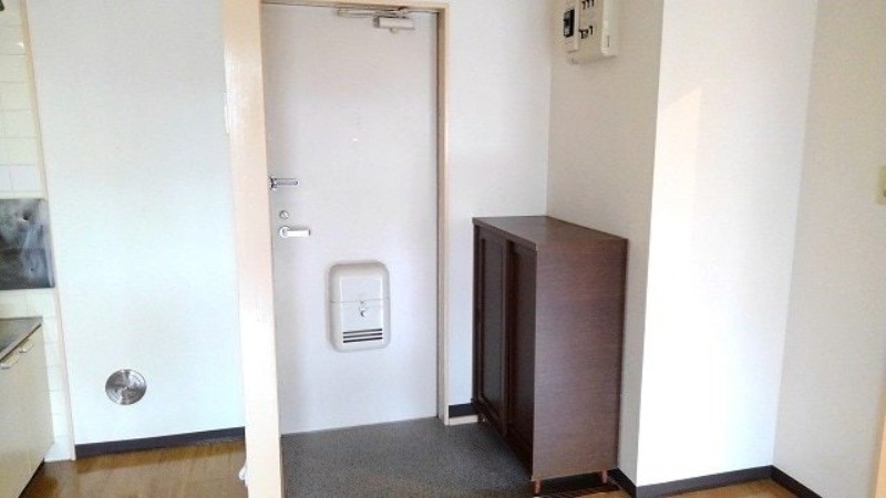 玄関　図面と現状に相違がある場合には現状を優先