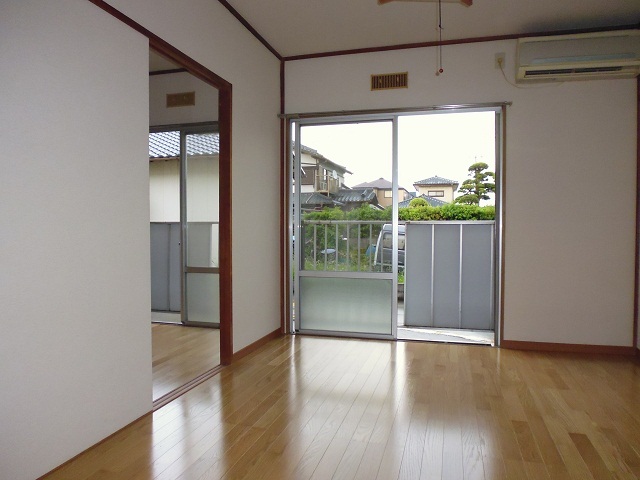 居室・リビング　※リフォーム前の写真の為、ご参考までに