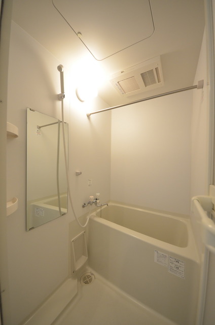 バス・シャワールーム　★ゆったりとしたバスルームで癒しのひと時を…★