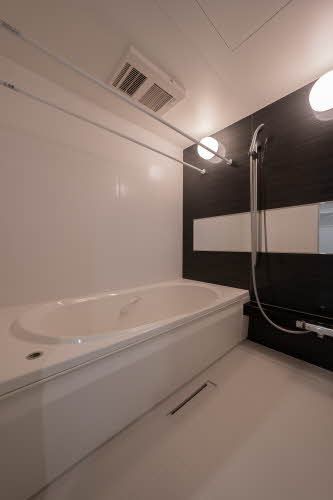 バス・シャワールーム　バスルーム