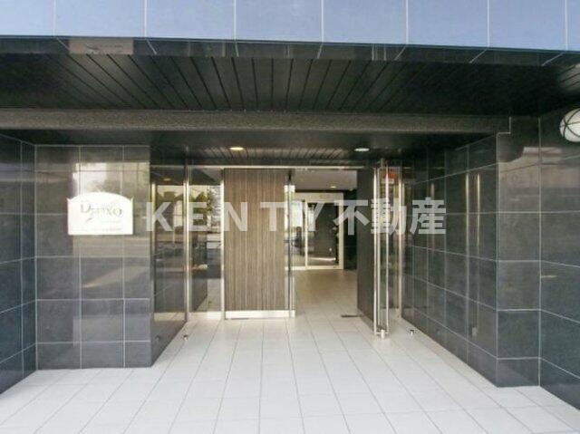 エントランス　ゆとりのあるエントランスです