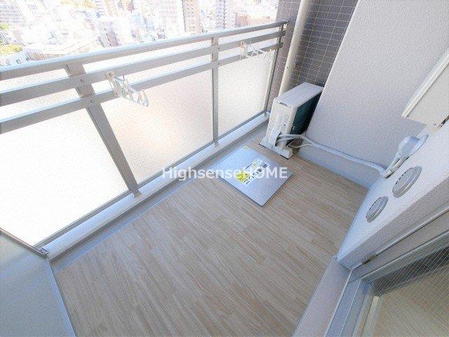 バルコニー　お洗濯にも便利なバルコニー付き